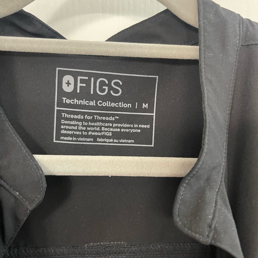 Figs Black Rafaela Scrub Top - Picture 3 of 5